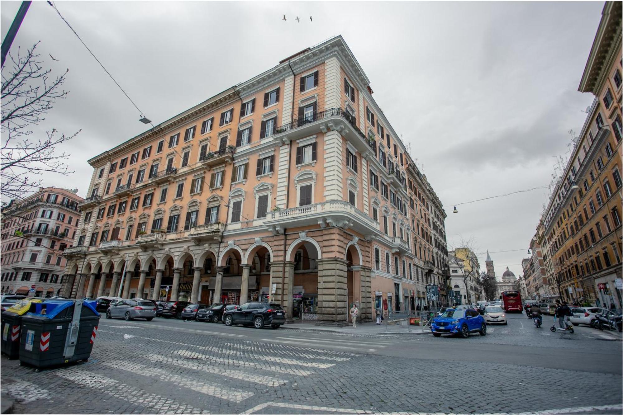 Le Regine - - Adult Only * Roma